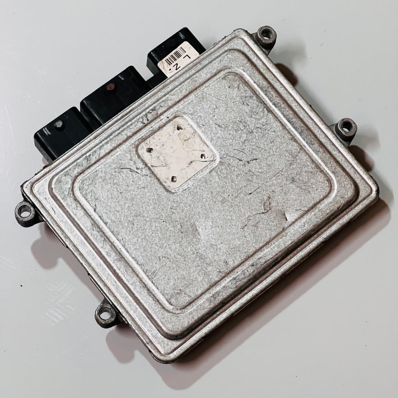 5WY5394A KIA Picanto 2011 Engine Control Unit ECU 3910202E10 SIM2K-IB - OEM KIA Engine Control Unit