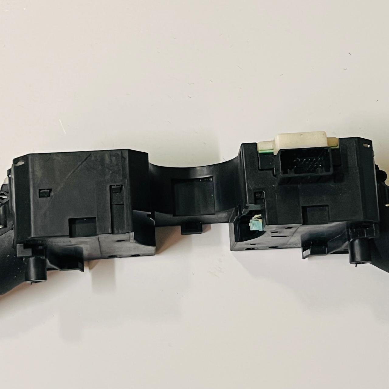 Combination Switch Assy Auto Headlight & Fog Heated Wheel Fits 11-13 INFINITI QX56 - OEM Infinity Control Module