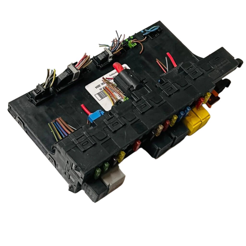 5DK008047-26 Mercedes W211 E55 CLS550 Rear SAM Trunk Control Fuse Box 2115456501 OEM - OEM Mercedes-Benz Fuse and Relay Box