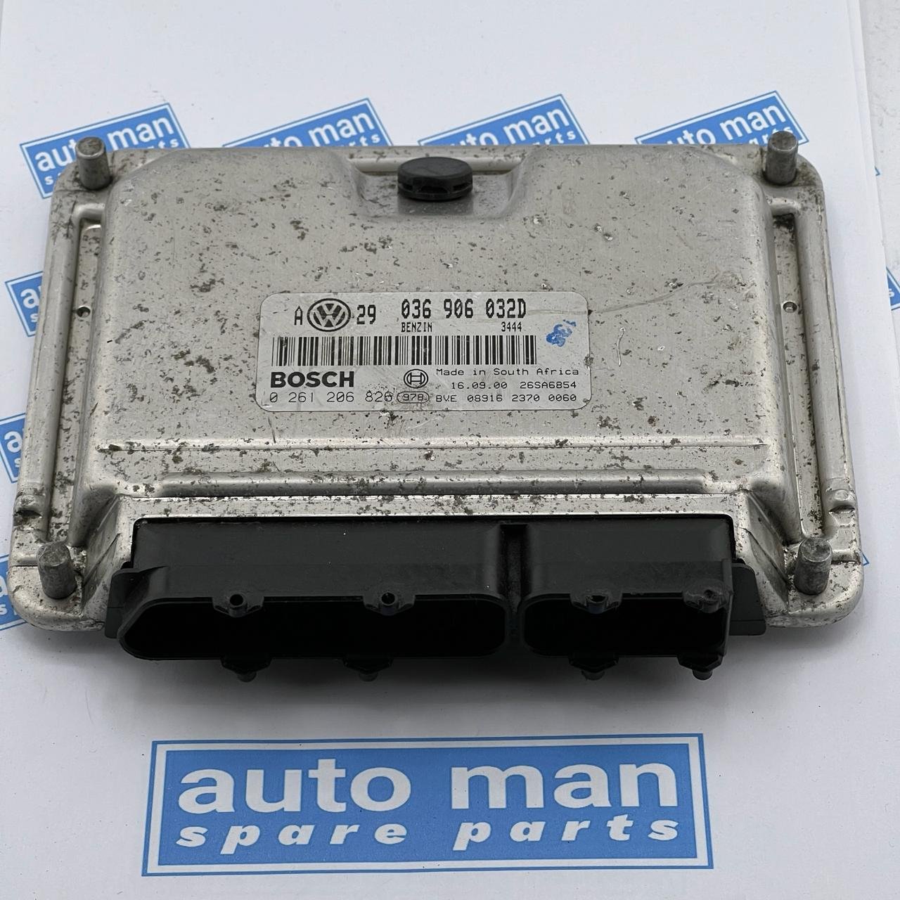 VW Golf engine control unit ECU kit 036906032D 0261206826 USED - OEM Volkswagen Engine Control Unit