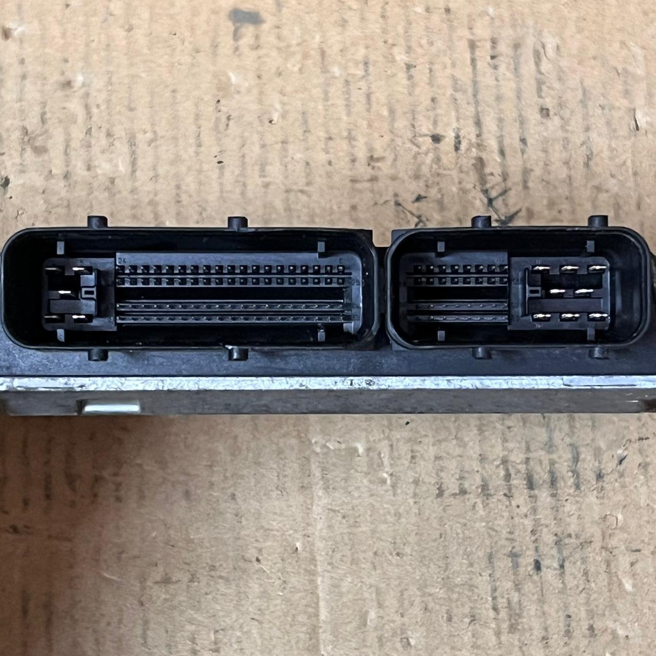 Engine Control Unit Skoda Fabia 03E906033A 5WP4430507 5WP44305 07 - OEM Skoda Engine Control Unit