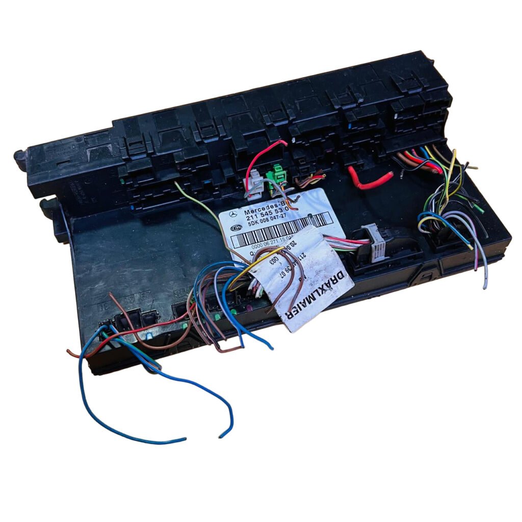 5DK008047-27 Mercedes Benz E350 W221 W219 Rear Fuse Relay Box 2115455301 - OEM Mercedes-Benz Fuse and Relay Box