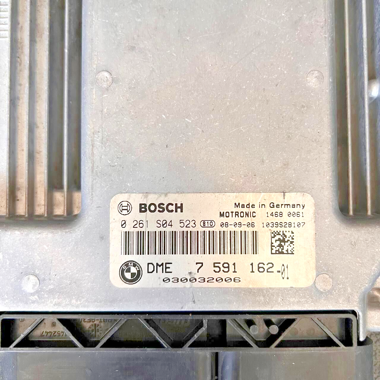 7591162 BMW Bosch 0261S04523 control unit engine control unit - OEM BMW Engine Control Unit