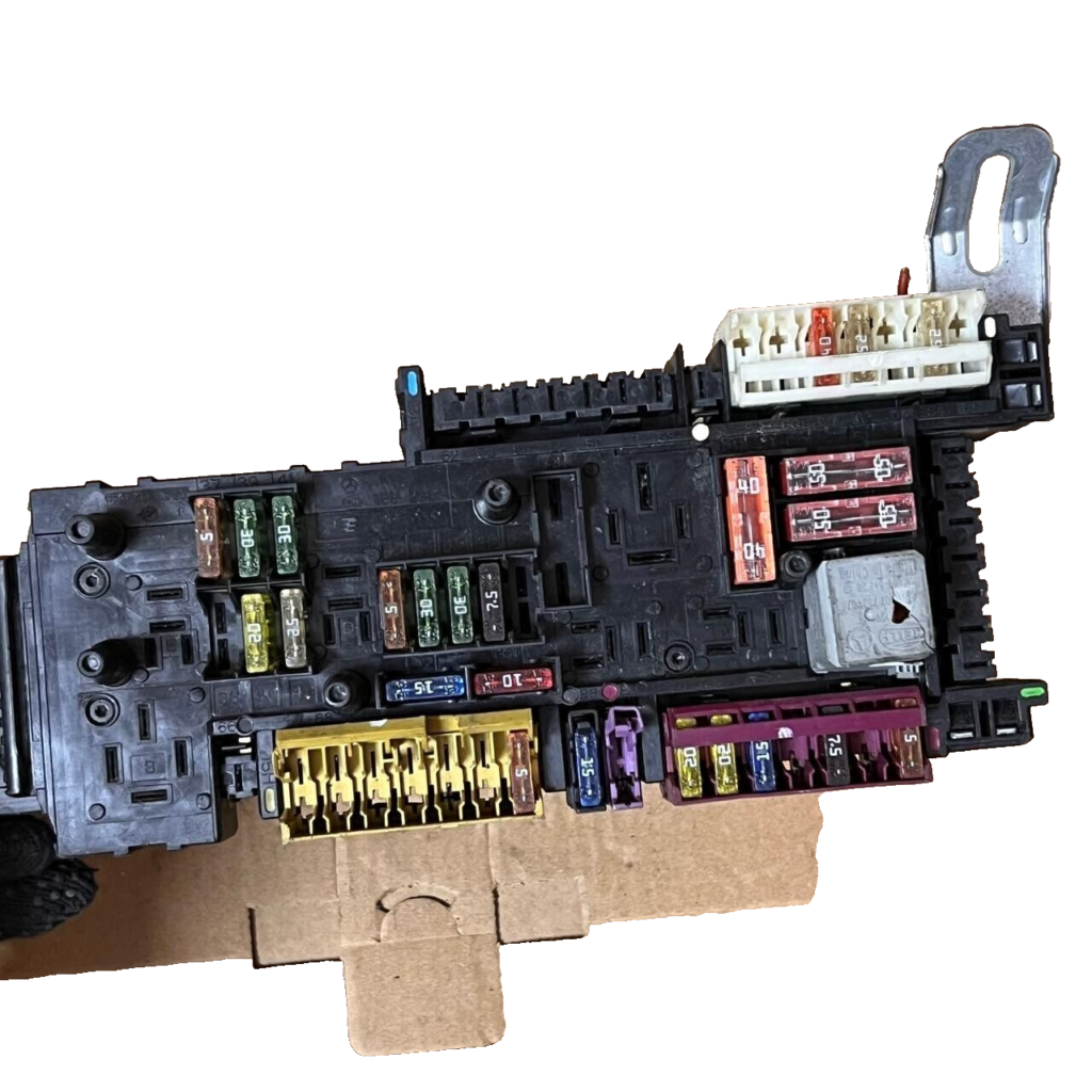 2010-2018 MERCEDES CLS / E-CLASS Rear Relay Fuse Box SAM Module - 5DK011023-25 - OEM Mercedes-Benz Engine Control Unit