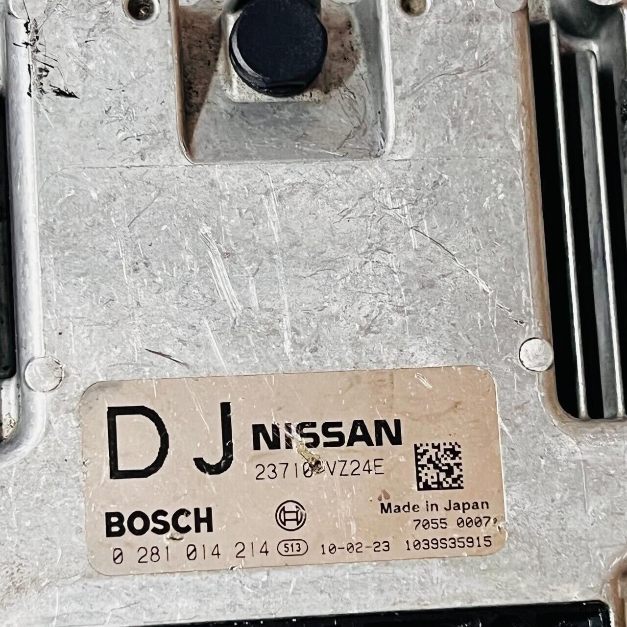 BOSCH ECU NISSAN ENGINE CONTROL UNIT 0281014214 1039S35915 - OEM Nissan Engine Control Unit