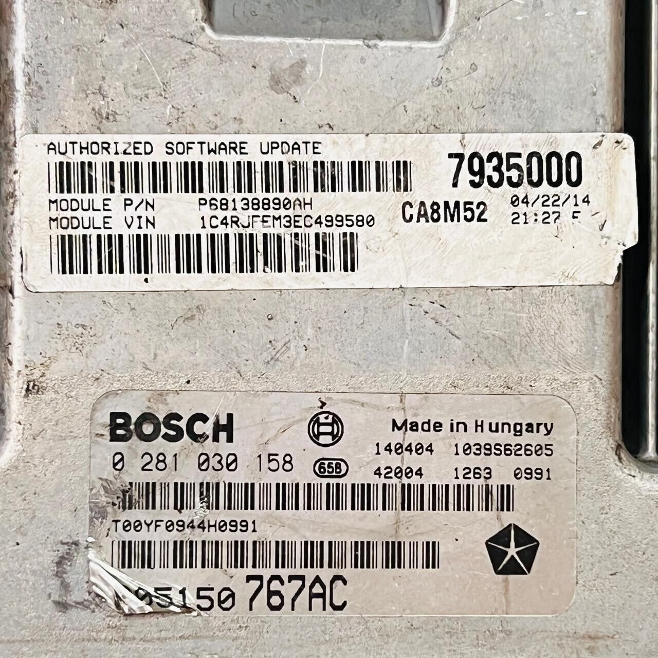 Jeep Engine Control Unit ECU - P05150767AC / 0281030158 / CA8M52 / P68138890AH - OEM Jeep Engine Control Unit