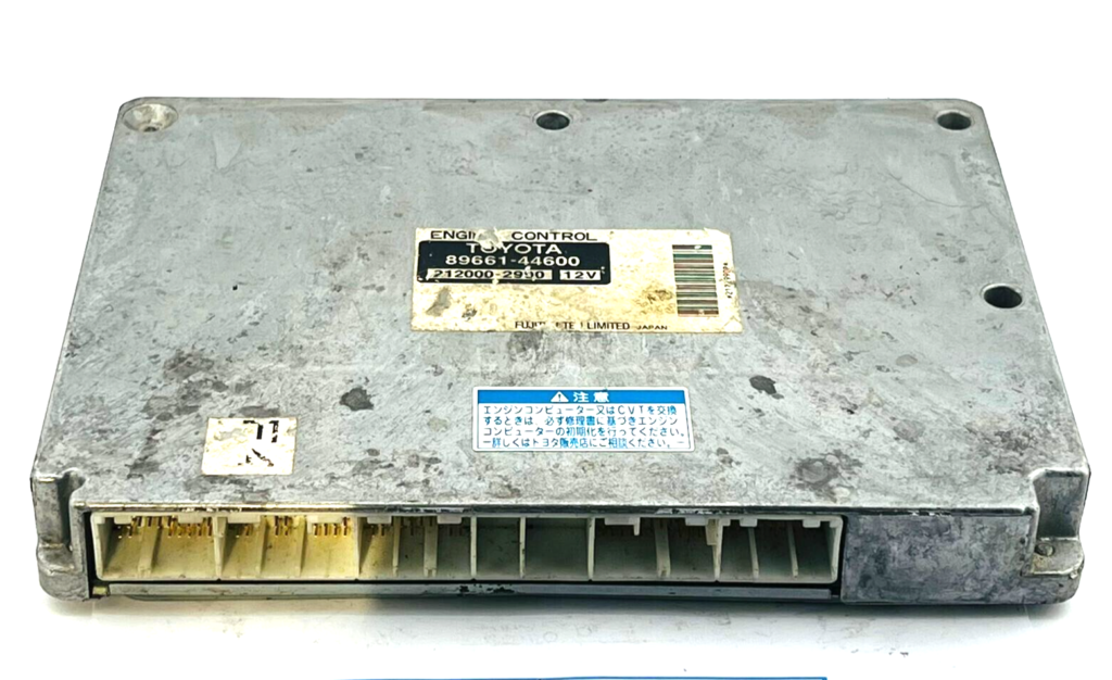 Toyota Genuine Isis ANM15W Engine Control Unit / ECU 89661-44600 - OEM Toyota Engine Control Unit