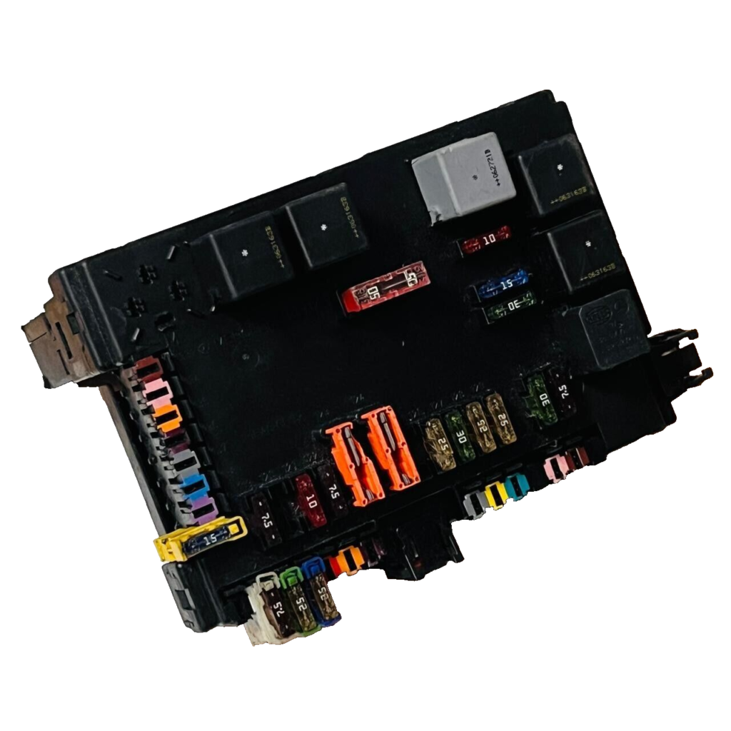 7-13 Mercedes-Benz Fuse Relay Box - A2215403250 / A2215450801 / A2215403862 - OEM Mercedes-Benz Fuse and Relay Box