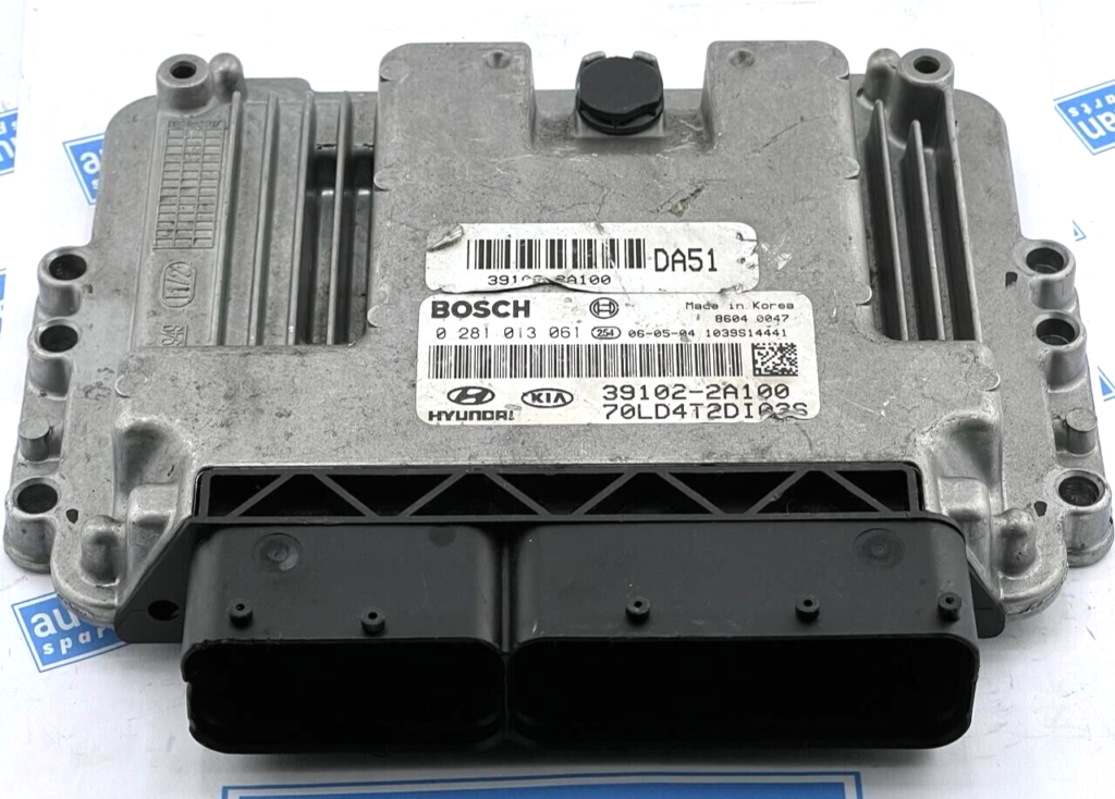 ECU Switchboard Engine Kia Cerato 1.5 0 281 013 061 0281013061 39102-2A100 - OEM Kia Engine Control Unit