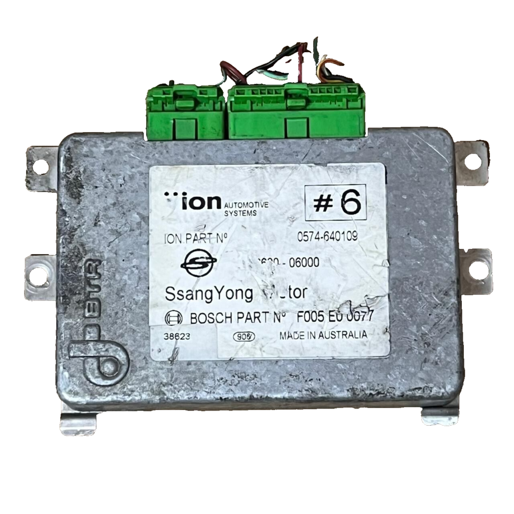 Bosch SsangYong Rexton Transmission Control Module TCM - F005E00077 / 0574640109 - OEM Ssangyond Transmission Control Module