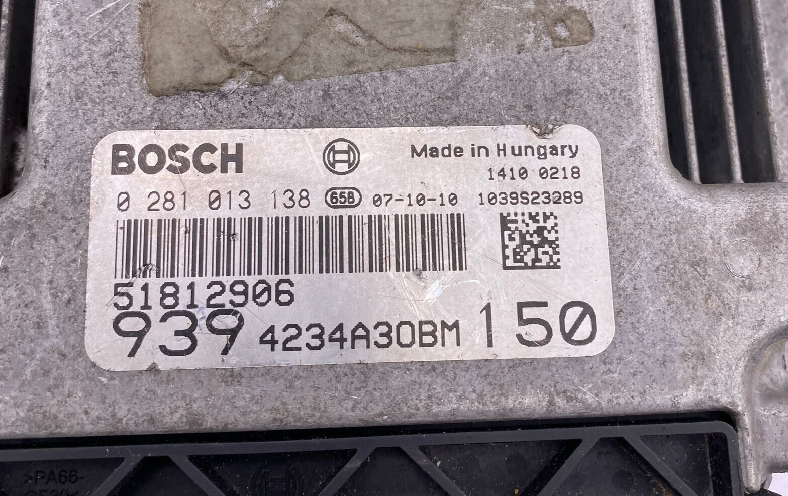 0281013138 51812906 CALCULATEUR MOTEUR ECU ALFA ROMEO 0281013138 / 51812906 - OEM Alfa romeo Engine Control Unit