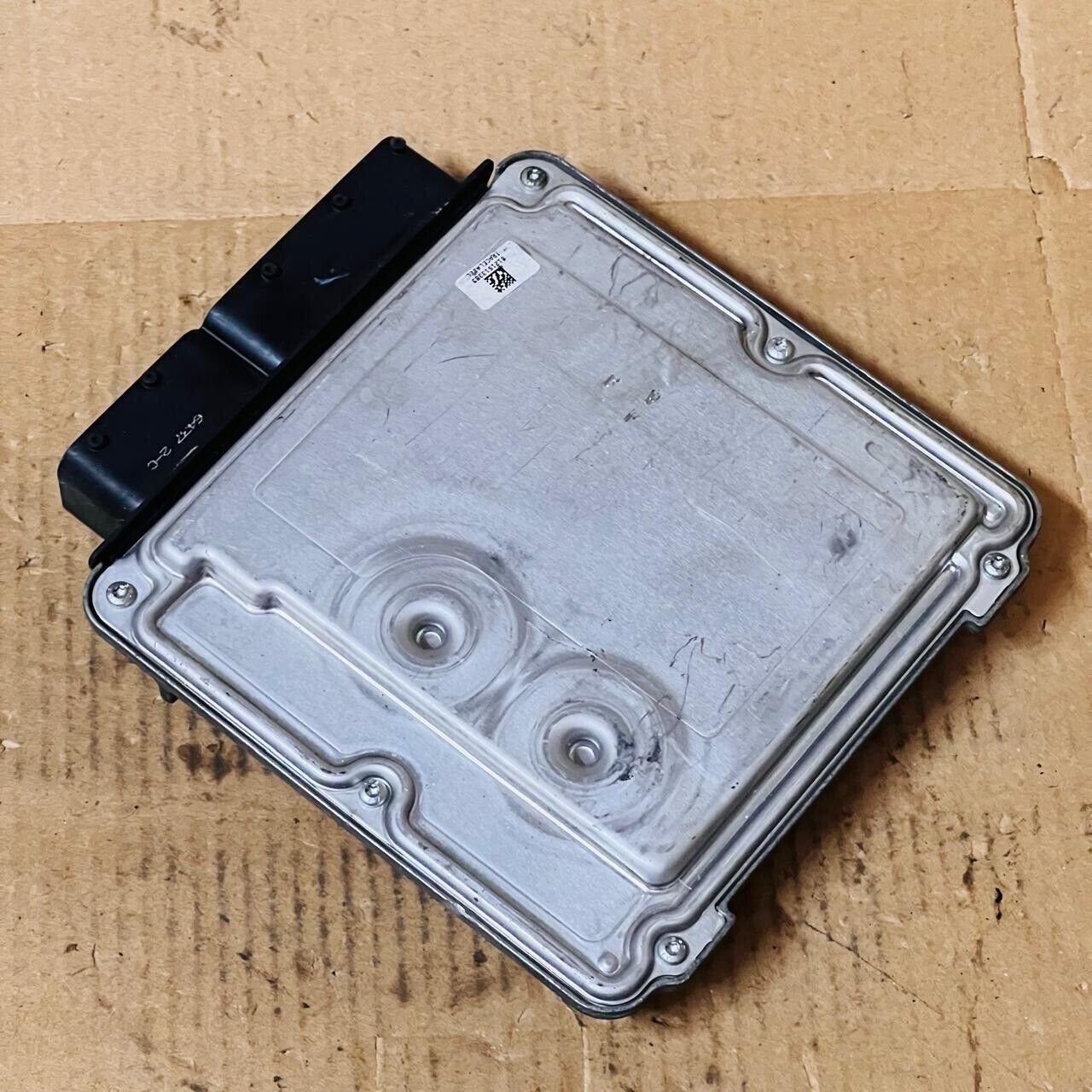 Mazda Bosch Engine Control Unit ECU - 0261S01059 / 00518164280 - OEM Mazda Engine Control Unit