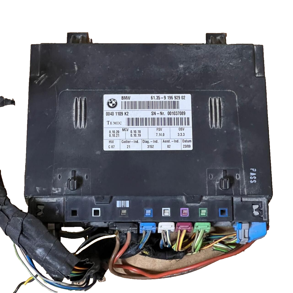 BMW 5 E60 E61 Other car control unit 61.35-9196929 02/001037089 61359196929 - OEM BMW Engine Control Unit
