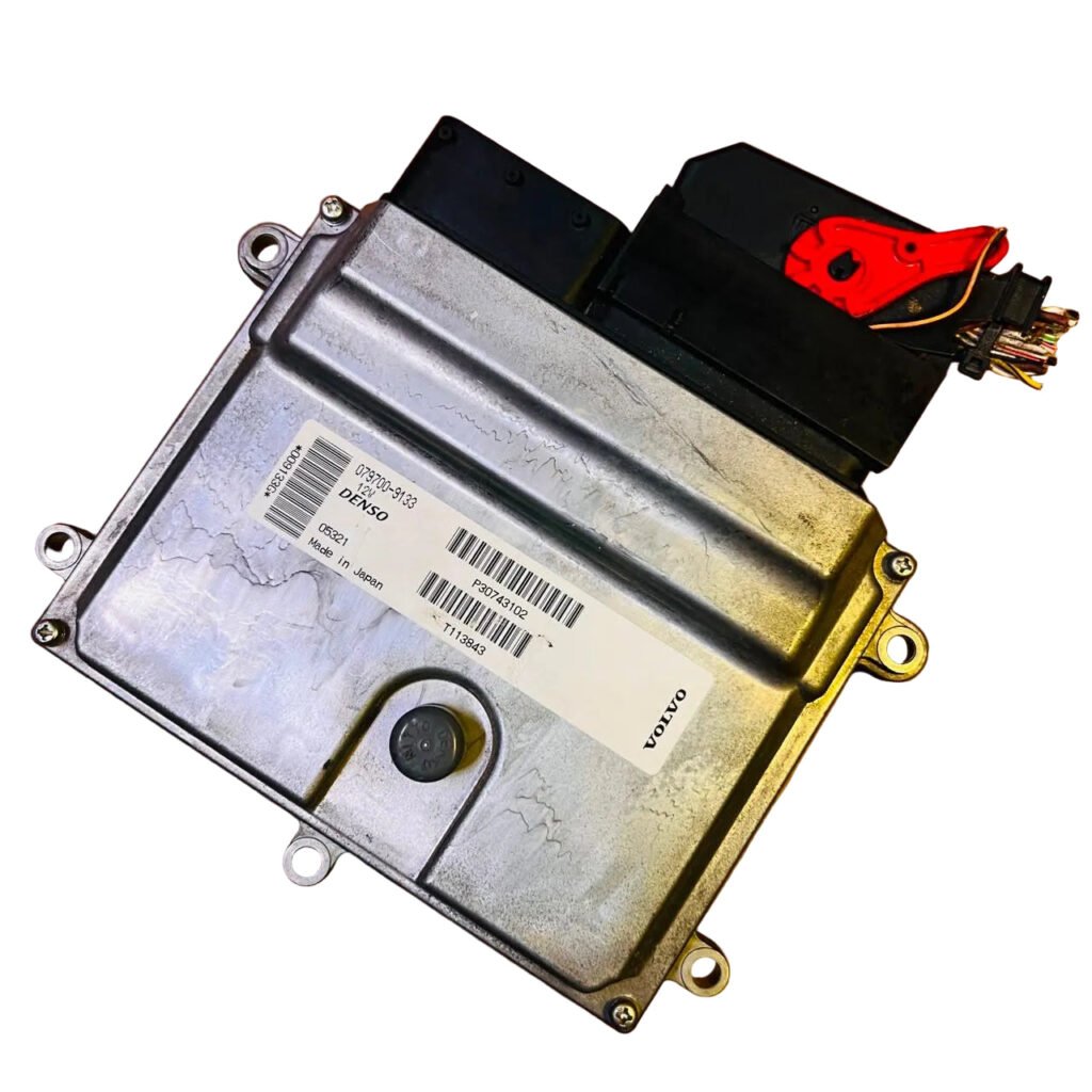 079700-9133 Volvo Engine Control Unit ECU P30743102 Genuine OEM - OEM Volvo Engine Control Unit