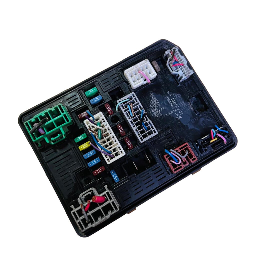 284B7-7JA0A Nissan IPDM 814C000110 Engine Room Fuse Relay Box 5DVK1AF02 - OEM Nissan Engine Control Unit
