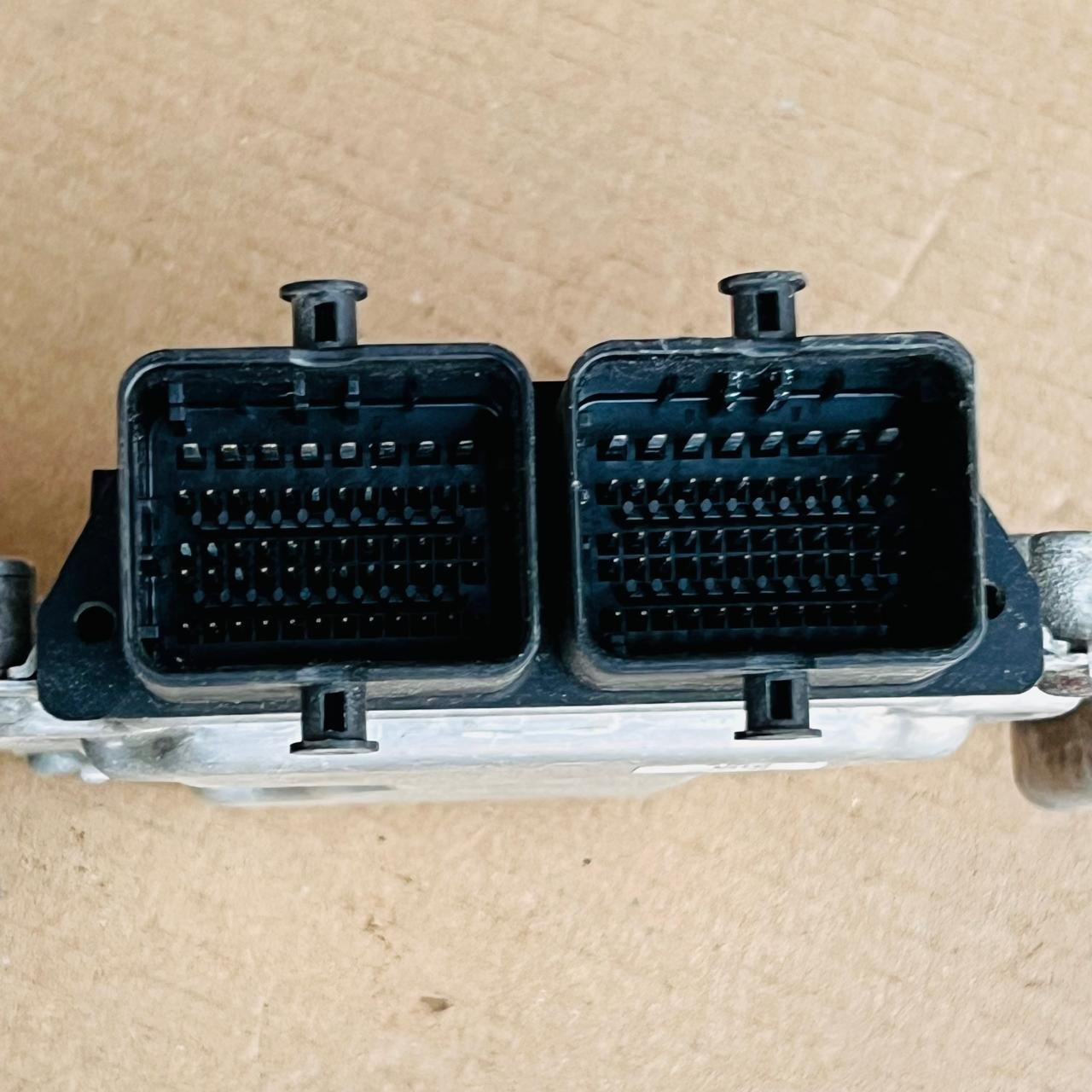 0261S04260 Suzuki ECU Engine 33920-68K00 OEM Control Module - OEM Suzuki Engine Control Unit