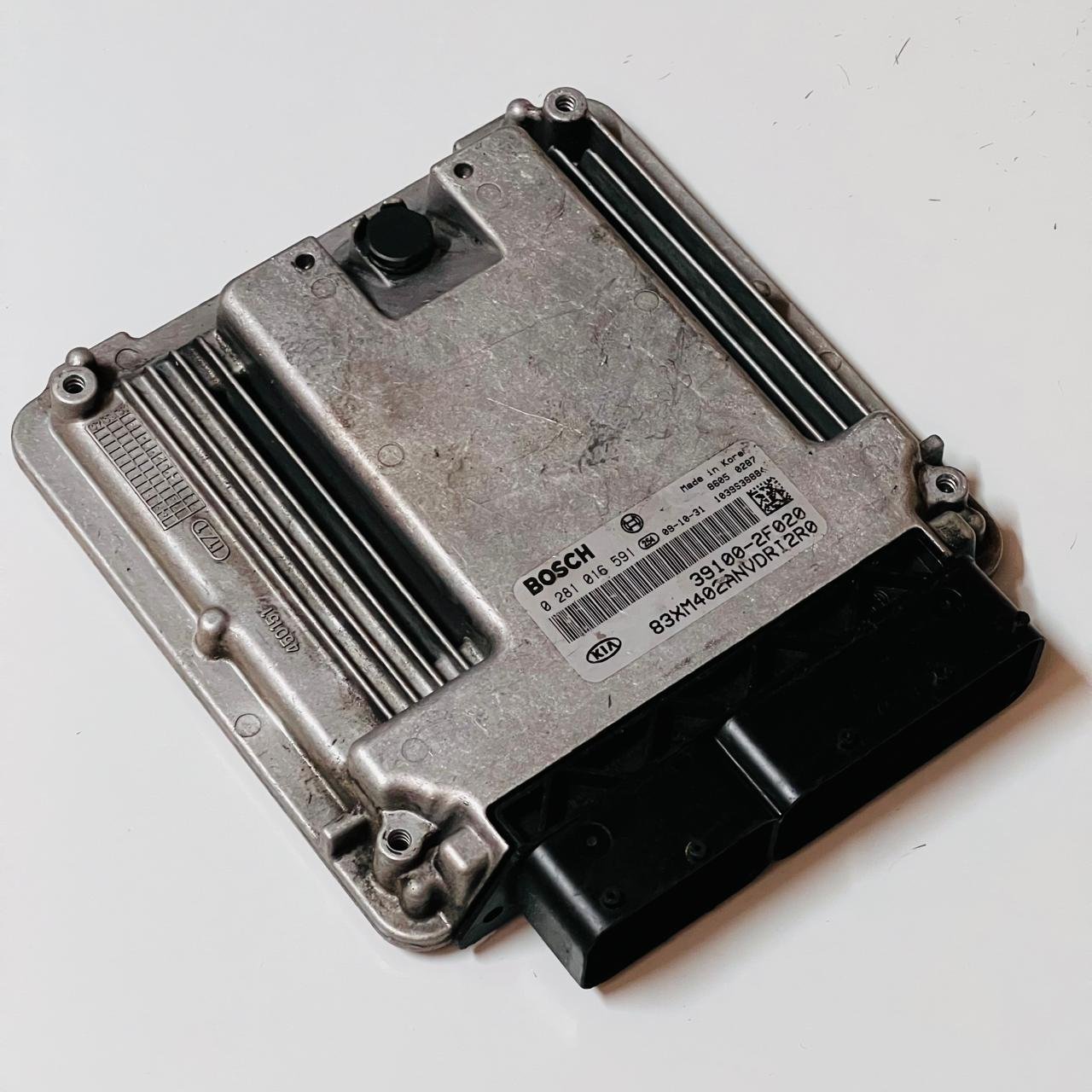 KIA Sorento R 2011 Engine Control Unit ECU 391002F020 - OEM kia Engine Control Unit