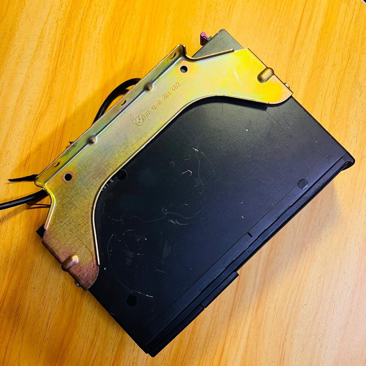 8361584 BMW 6 Disc CD Changer Player 8364931 OEM 65128361584 Fits E46 E39 E83 E53 - OEM BMW Control Module