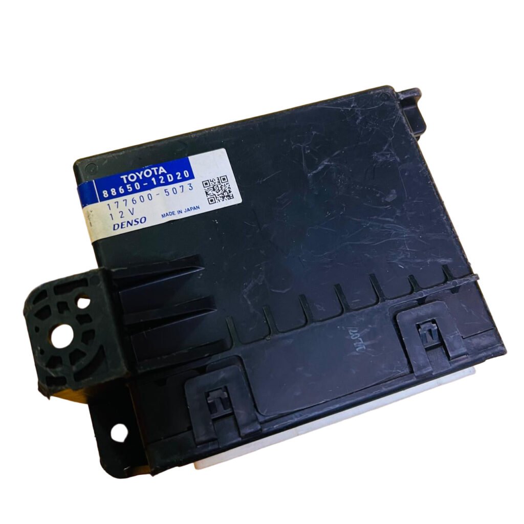 88650-12D20 Toyota 8865012D20 Amplifier Assy Air Conditioner 177600-5073 - OEM Toyota Audio Amplifier