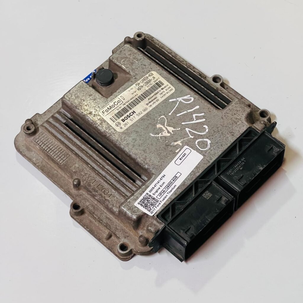 Ford ECU Control Module 0261S17582, 0 261 S17 582, HP5A-12A650-AGB - OEM Ford Engine Control Unit