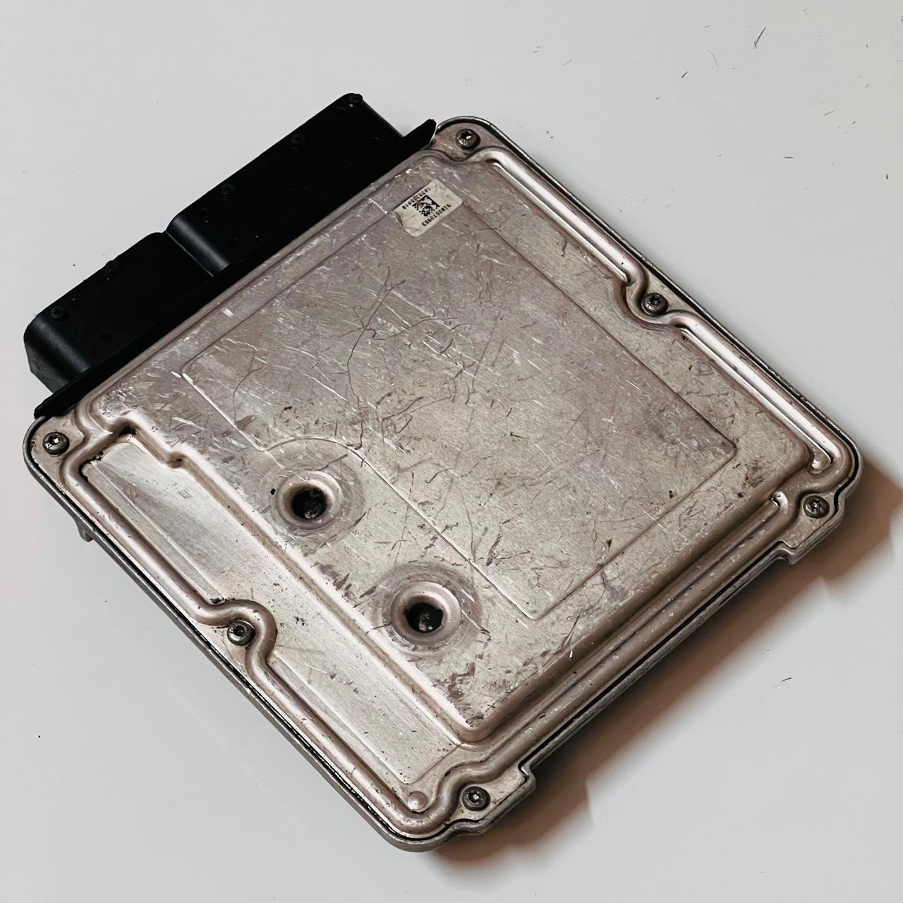 KIA Sorento R 2011 Engine Control Unit ECU 391002F020 - OEM kia Engine Control Unit