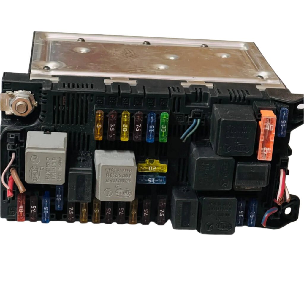 2115454401 Mercedes Benz CLS class 2005 Fuse Box - OEM Mercedes-Benz Fuse and Relay Box