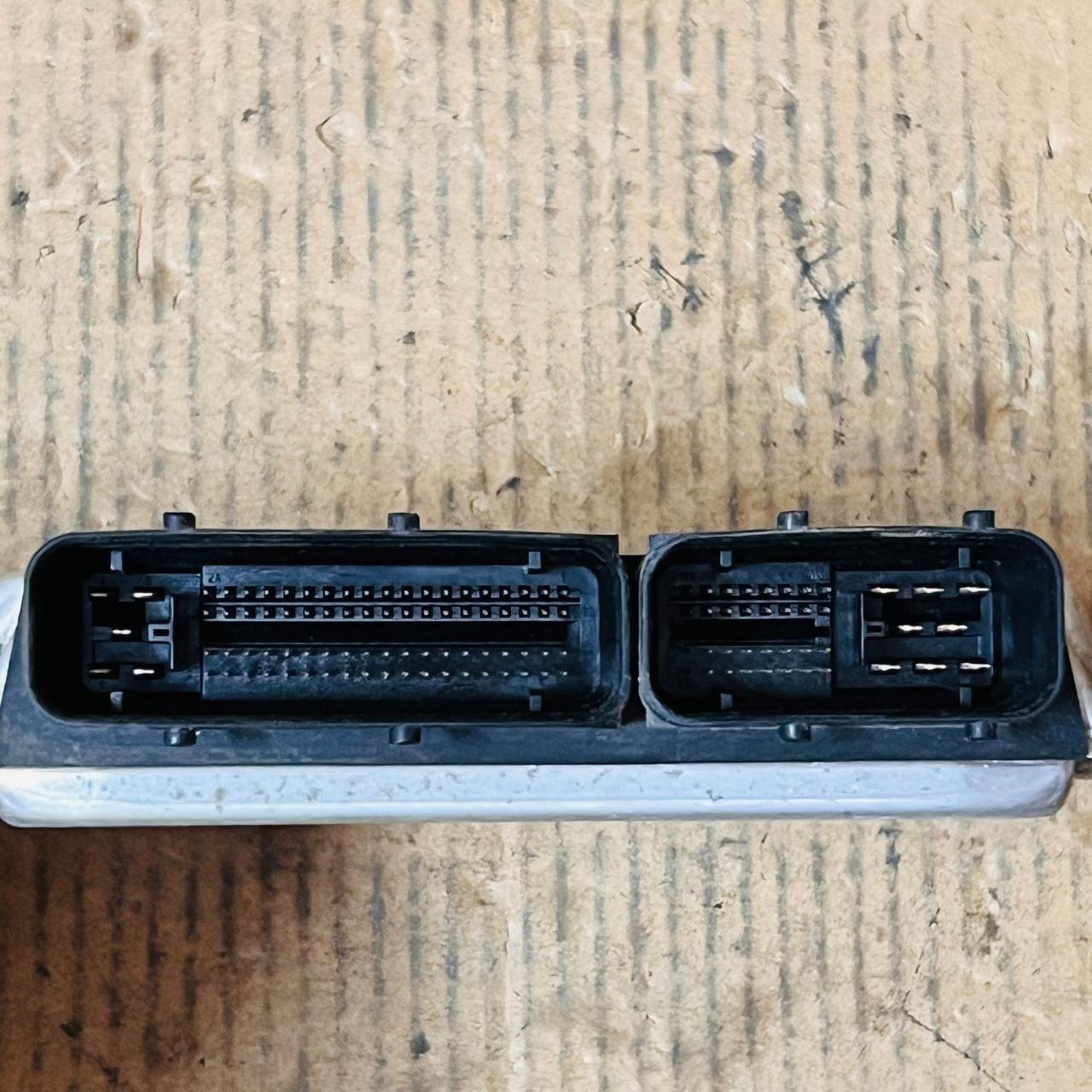 Volkswagen Seat ECU Engine control unit 038906012FN 0281010686 - OEM Volkswagen Engine Control Unit