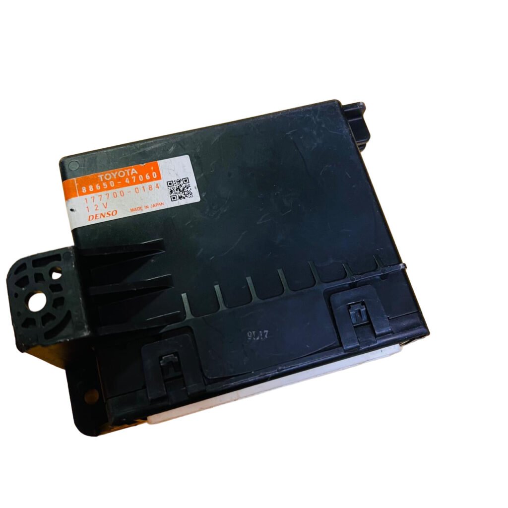 88650-47060 Toyota Prius Hybrid Climate Control Module 177700-0184 8865047060 - OEM Toyota Audio Amplifier