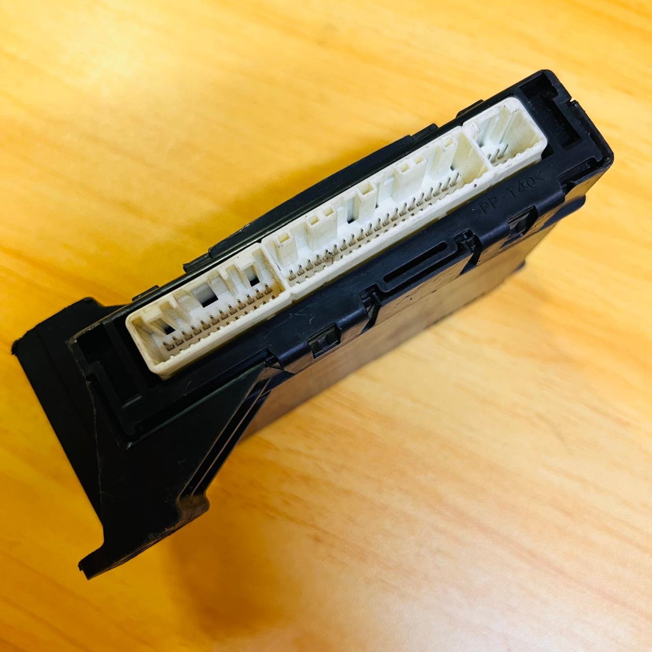 88650-12D20 Toyota 8865012D20 Amplifier Assy Air Conditioner 177600-5073 - OEM Toyota Audio Amplifier