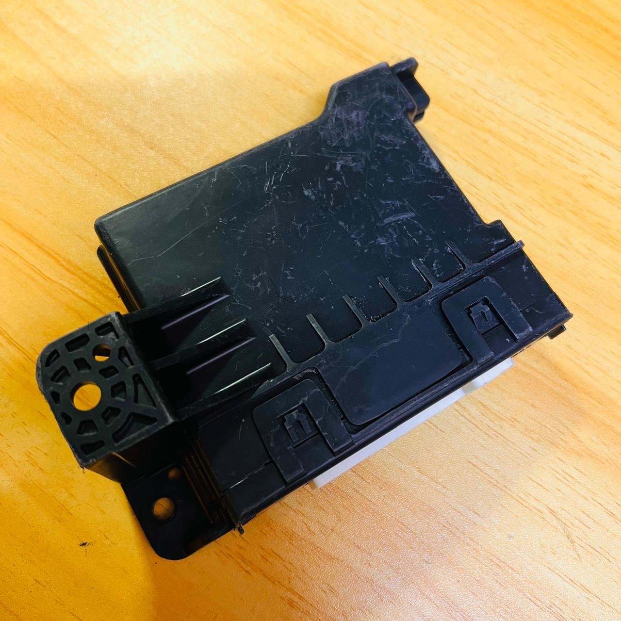 88650-12J80 Toyota Corolla Fielder AC HVAC Amplifier 177800-4361 - OEM Toyota Audio Amplifier