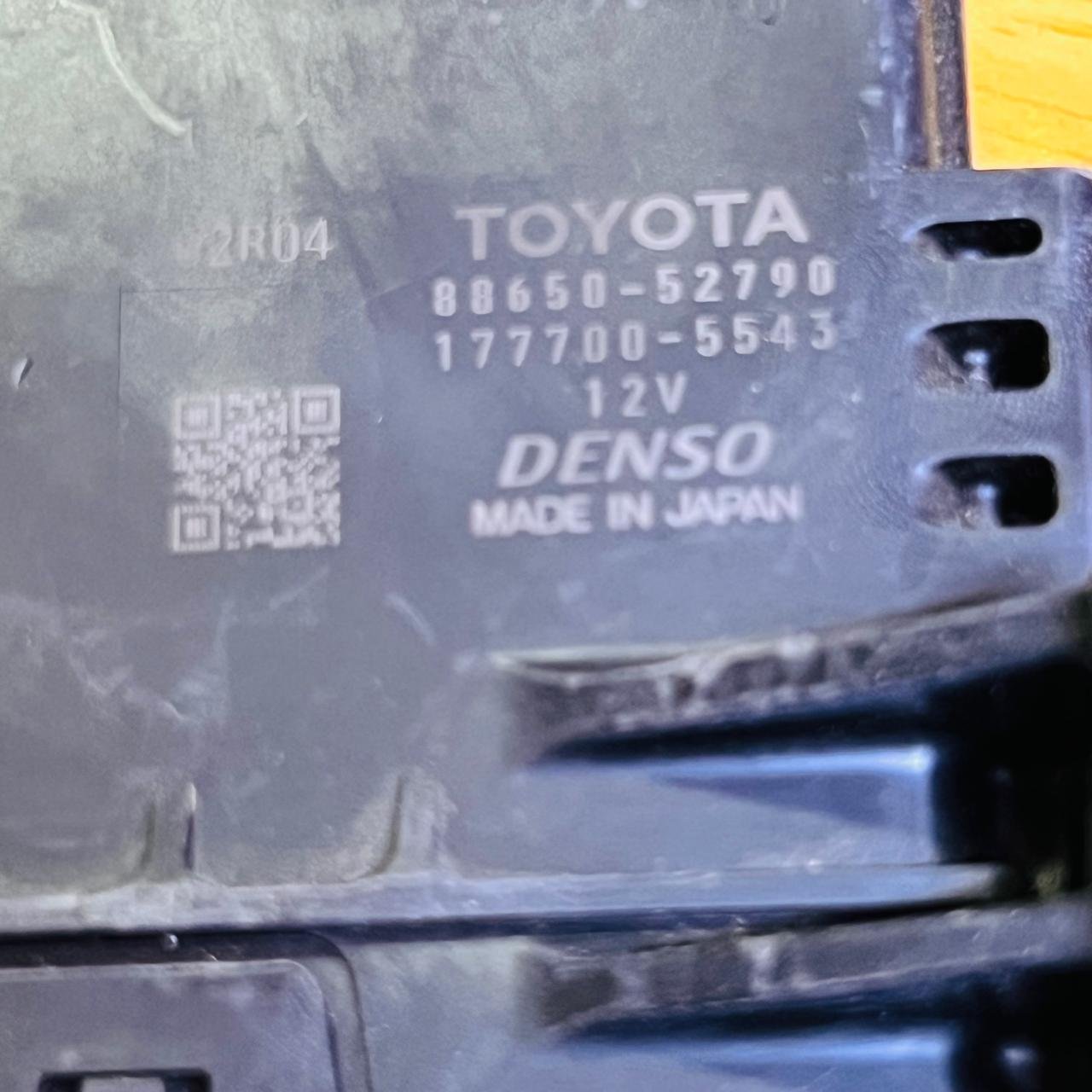 88650-52790 Toyota Aqua AC Computer Denso 177700-5543 - OEM Toyota Audio Amplifier