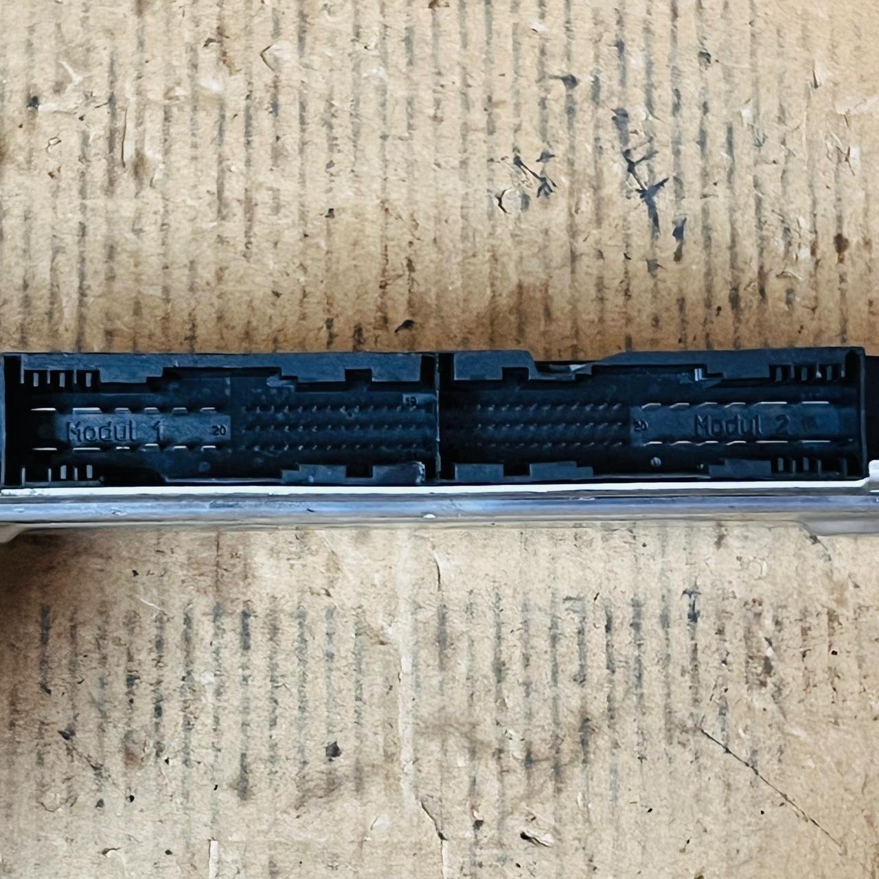 11-16 BMW F01 F02 F07 F10 FRM3 Footwell Body Light Control Module 9273629 OEM - OEM BMW Engine Control Unit
